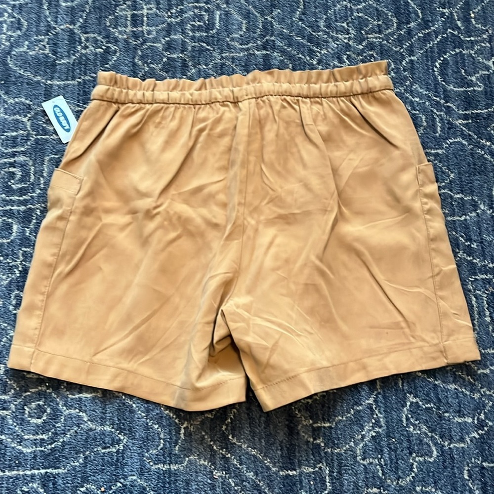 Old Navy Shorts - Picture 5 of 5